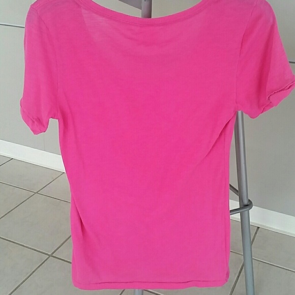 Pink tshirt - Picture 3 of 3